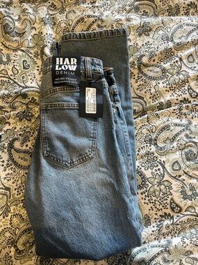 Harlow Denim Straight Leg Jeans - Light Blue Wash